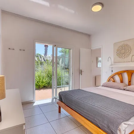 De Estrellas * El Paso